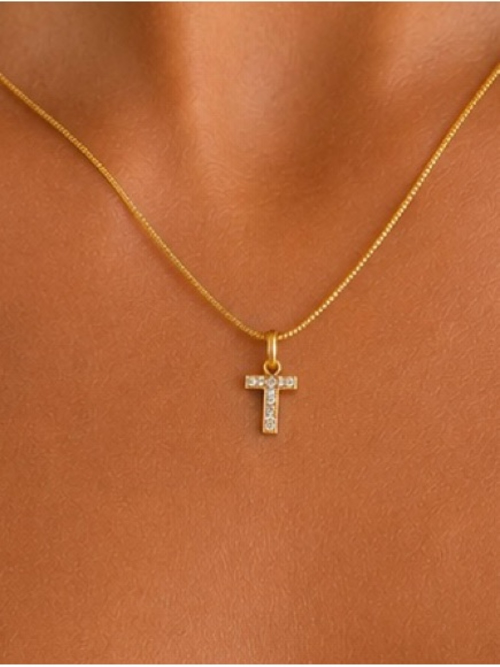 Premier Designs Gold Plated "T" Initial Charm on 18" Rope Chain